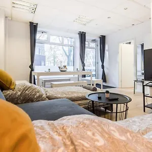 https://spacious-two-br-close-to-stadtpark-and-street-parking.hamburg-hotels-de.com